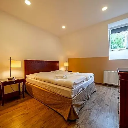 Mandát Hotel Hradišťko