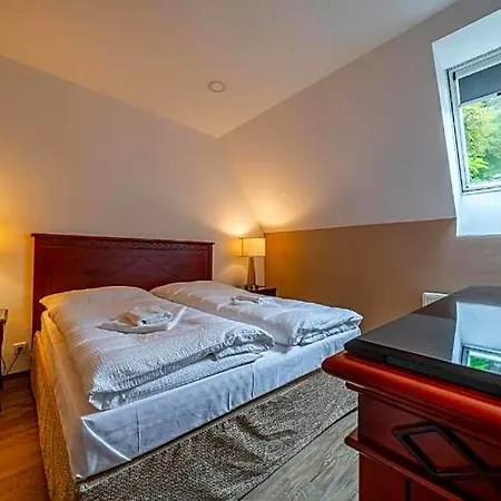 Mandát Hotel Hradišťko